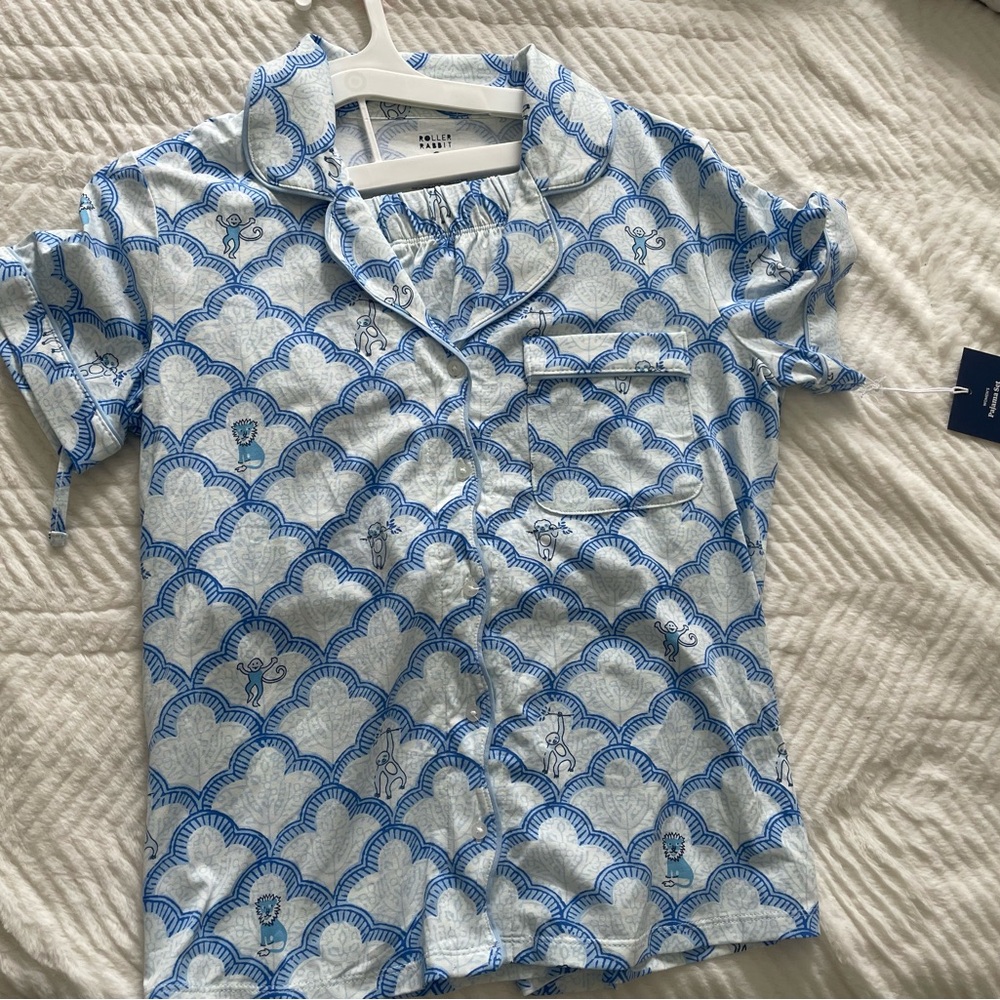 Roller Rabbit Blue Scallop-Print Pajama Set - Picture 11 of 13